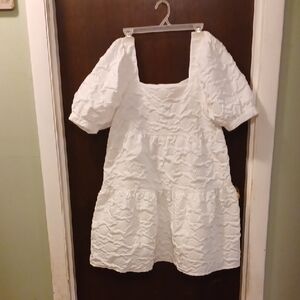 Mud Pie White Textured Puffed Sleeve Dress Size Medium